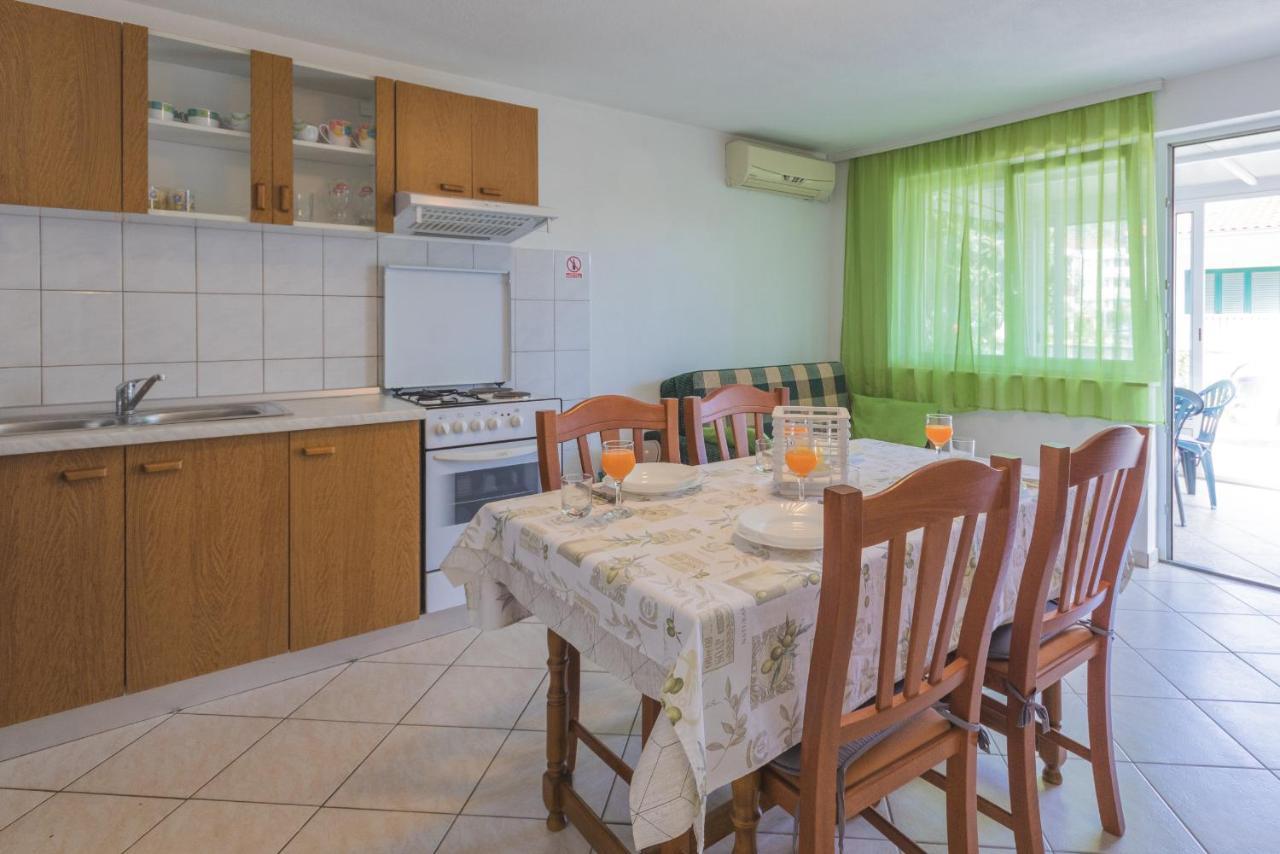 Apartment Gloria Marina Luaran gambar